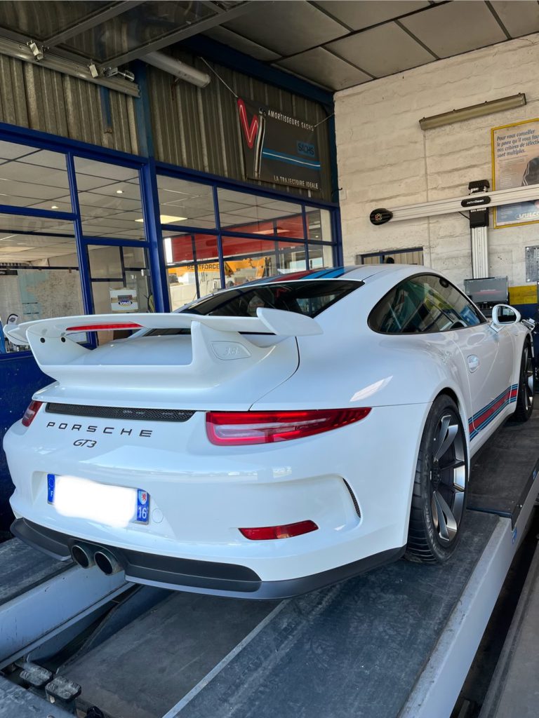 Porsche prête après intervention